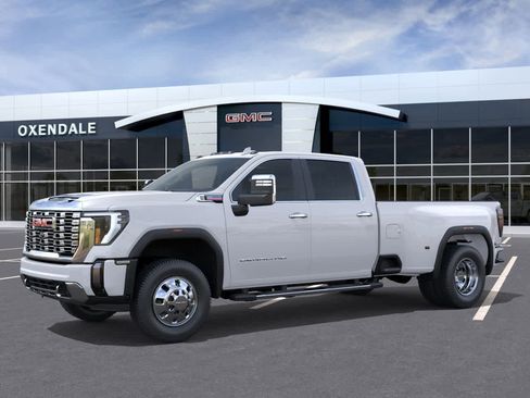 New 2026 GMC Sierra 3500 Denali w/ Denali Reserve Package image 2