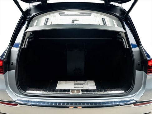 Used 2025 Mercedes-Benz Maybach GLS 600 4MATIC image 63