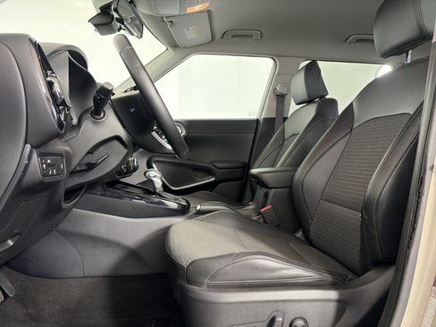 Used 2020 Kia Soul EX FWD image 6