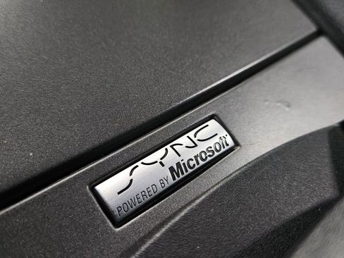 Used 2014 Ford Taurus SEL image 33