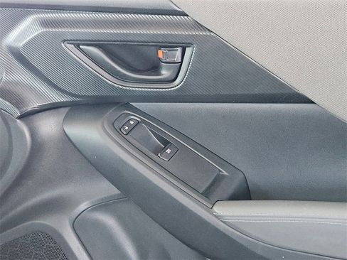 Used 2024 Subaru Crosstrek 2.0i Premium image 34