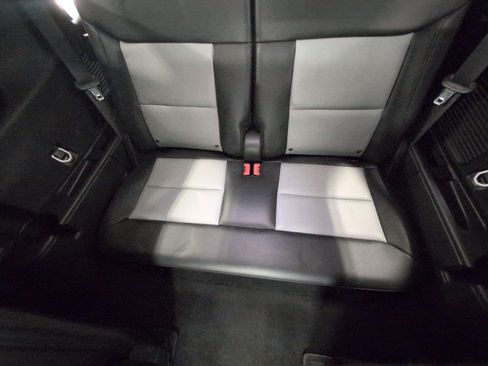 Used 2024 Ford Explorer XLT w/ Equipment Group 202A AWD/4WD image 22