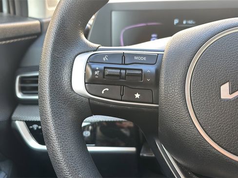 Used 2023 Kia Sportage LX image 25