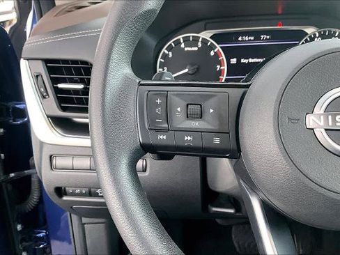 Certified 2023 Nissan Rogue SV FWD image 23