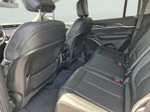 Used 2023 Jeep Grand Cherokee 4WD 4xe w/ Luxury Tech Group II image 19