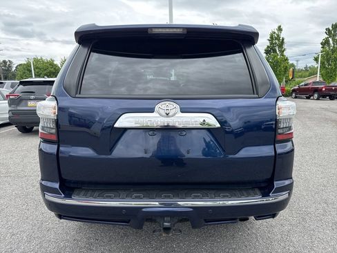 Used 2016 Toyota 4Runner Limited AWD/4WD image 3