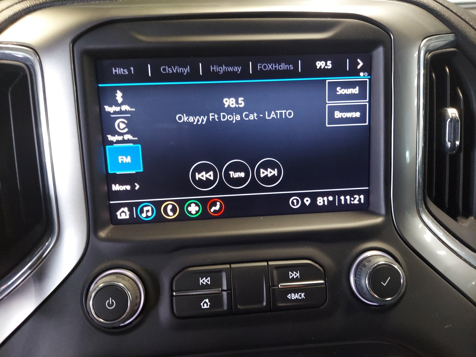 Used 2022 Chevrolet Silverado 1500 LT w/ Texas Edition Plus RWD image 16