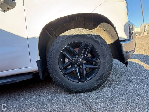 Used 2020 Chevrolet Silverado 1500 LT image 6