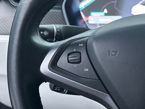 Used 2019 Tesla Model X Performance image 25