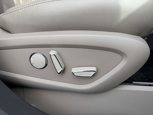 Used 2022 Lincoln Nautilus Reserve w/ Equipment Group 201A image 31