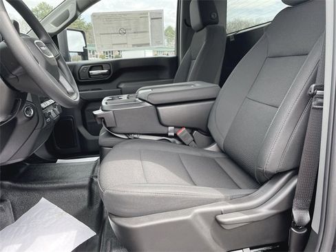 New 2025 GMC Sierra 3500 Pro w/ Convenience Package image 25