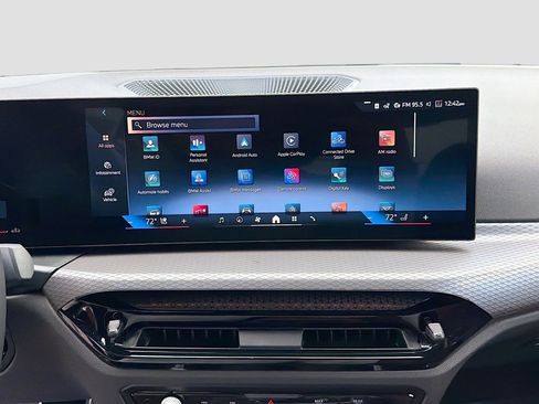 New 2026 BMW 330i Sedan w/ M Sport Package image 30