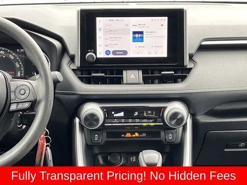 Used 2024 Toyota RAV4 LE AWD/4WD image 15