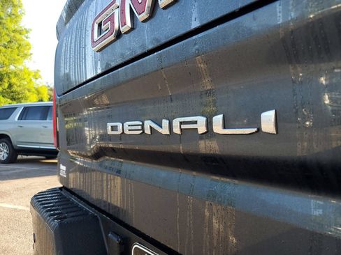 Used 2021 GMC Sierra 1500 Denali w/ Technology Package AWD/4WD image 8