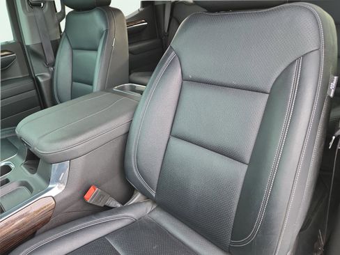 Used 2024 GMC Sierra 1500 Elevation image 17