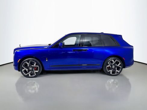 New 2026 Rolls-Royce Cullinan Black Badge image 5