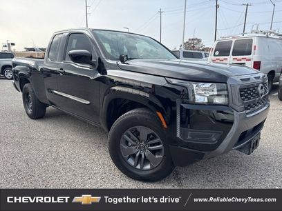 Used 2025 Nissan Frontier SV