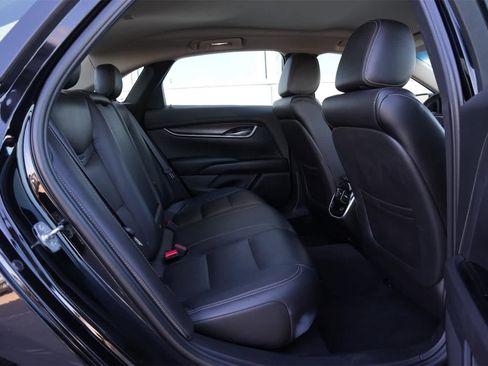 Used 2019 Cadillac XTS Luxury image 21