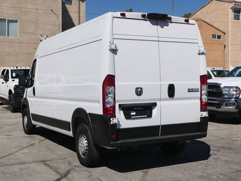 New 2024 RAM ProMaster 2500 w/ Convenience Group image 5