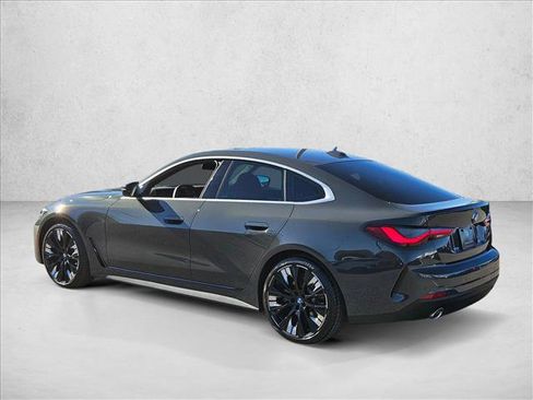 Used 2025 BMW 430i 430i w/ Driving Assistance Package image 8