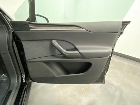 Used 2023 Tesla Model X AWD/4WD image 41
