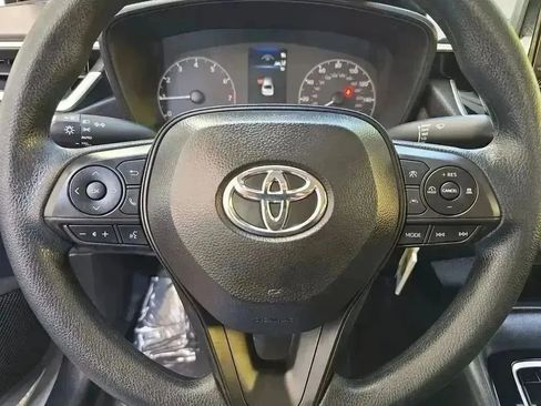 Used 2024 Toyota Corolla LE image 12