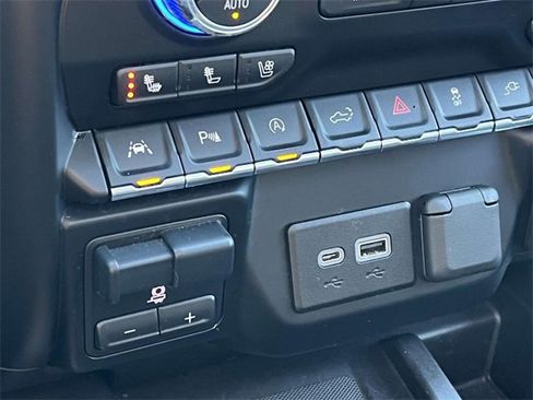 Used 2020 GMC Sierra 1500 Denali w/ Denali Ultimate Package image 28