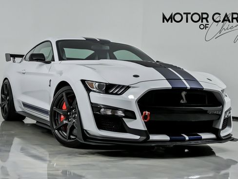Used 2020 Ford Mustang Shelby GT500 w/ Carbon Fiber Track Pack RWD image 1