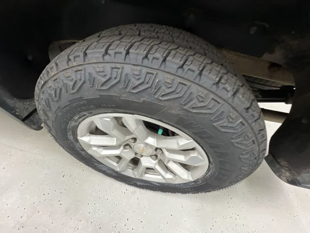 Certified 2023 Chevrolet Silverado 1500 LT AWD/4WD image 33