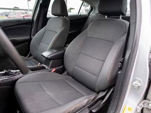 Used 2019 Chevrolet Cruze Sedan image 11