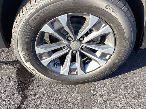 New 2026 Chevrolet Equinox LT w/ Convenience Package II image 12