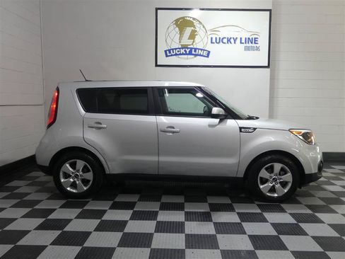 Used 2018 Kia Soul w/ Convenience Package FWD image 6
