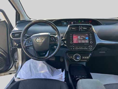 Certified 2022 Toyota Prius Prime LE image 14