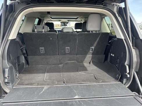 Used 2025 Ford Expedition Active image 31