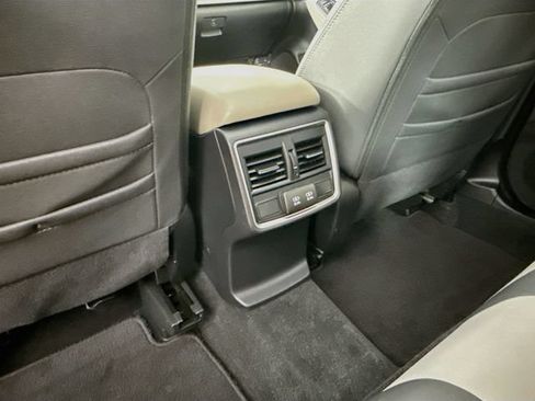 Used 2024 Subaru Forester Premium AWD/4WD image 35