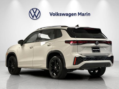 New 2026 Volkswagen Tiguan SE R-Line AWD/4WD image 3