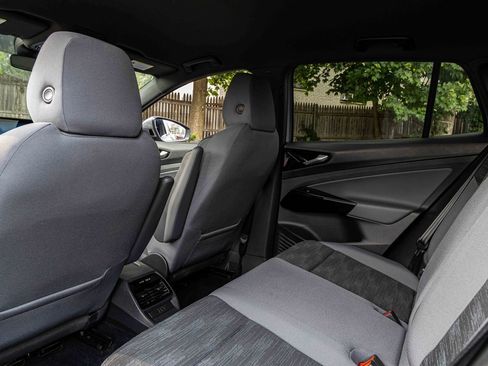 Used 2022 Volkswagen ID.4 Pro image 21