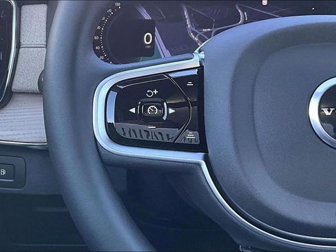 New 2026 Volvo XC90 T8 Plus AWD/4WD image 24