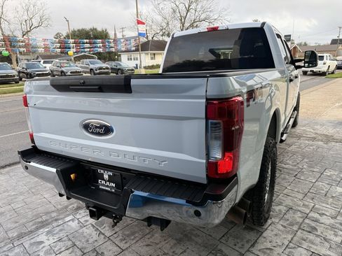 Used 2019 Ford F250 XLT w/ XLT Value Package image 3