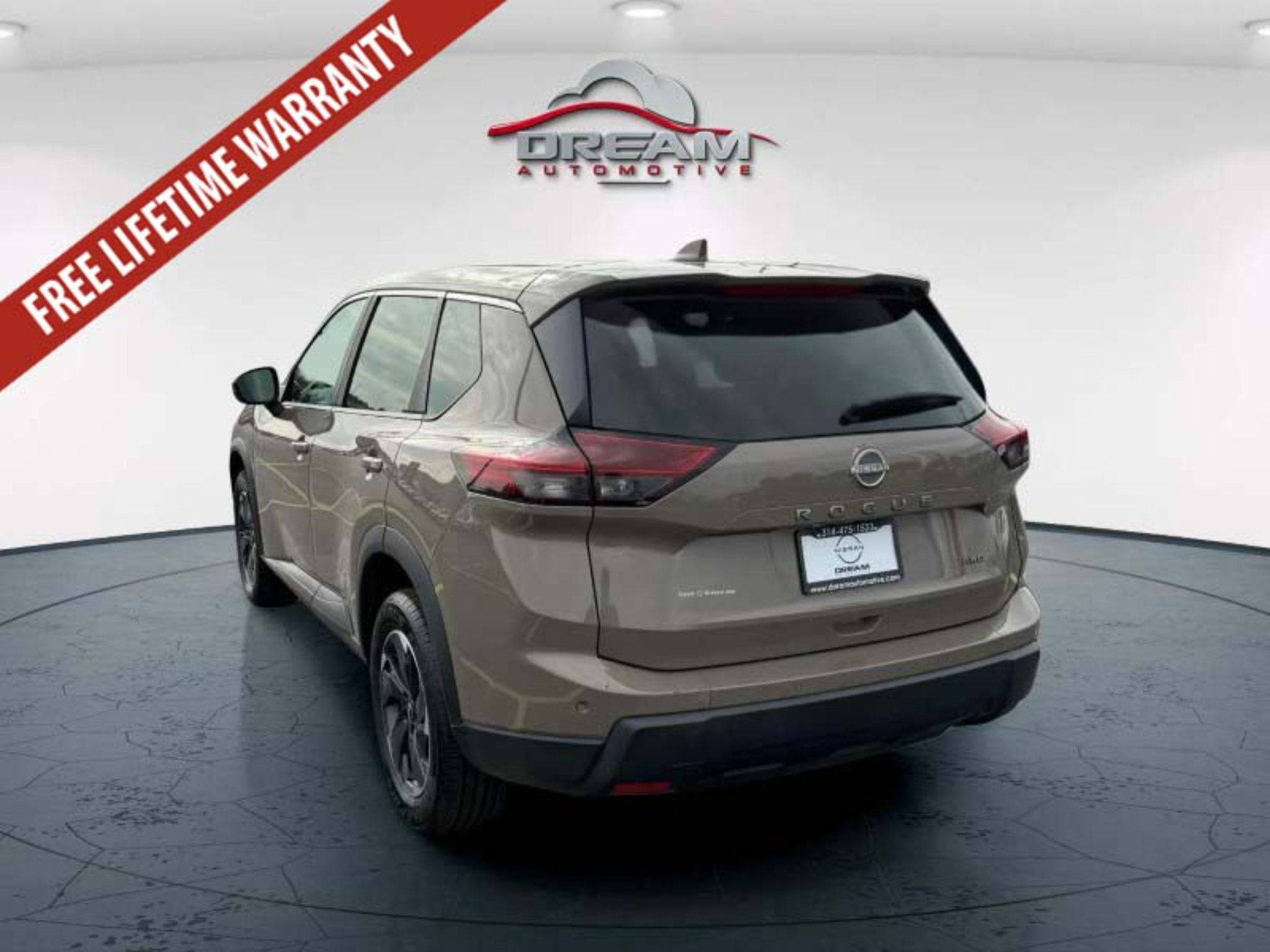 Used 2025 Nissan Rogue SV AWD/4WD image 6