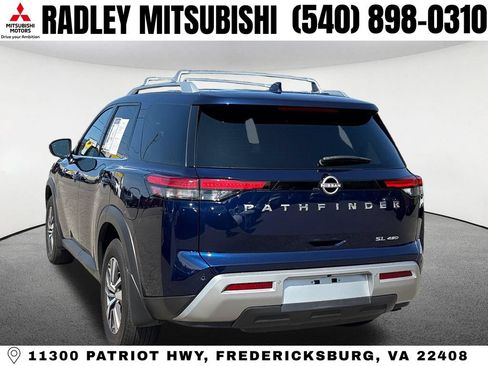 Used 2023 Nissan Pathfinder SL AWD/4WD image 18