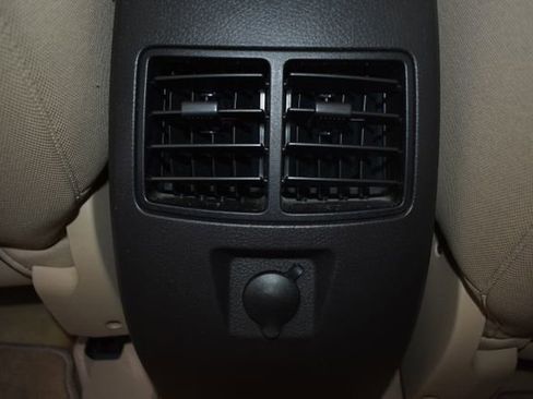 Used 2008 Ford Edge SE FWD image 22