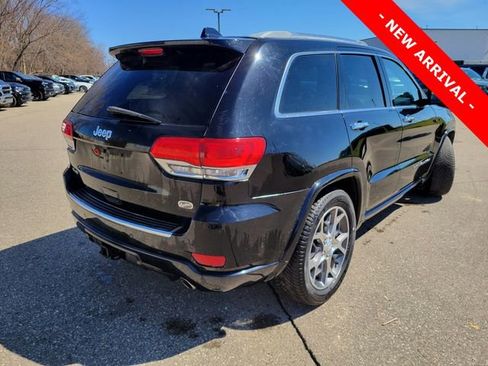 Used 2020 Jeep Grand Cherokee Overland image 3