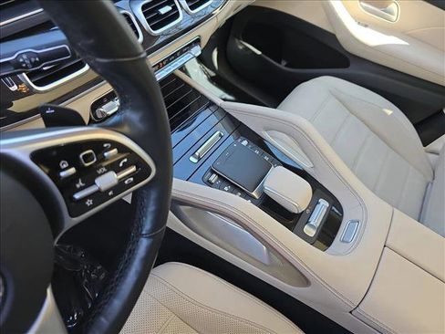 Used 2022 Mercedes-Benz GLS 450 4MATIC image 25