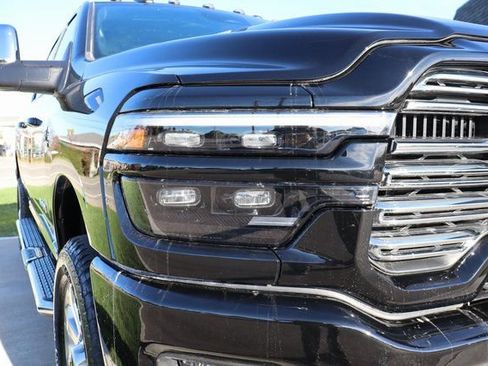 Used 2025 RAM 2500 Laramie w/ Sport Appearance Package image 5