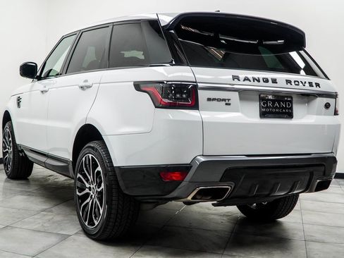 Used 2020 Land Rover Range Rover Sport HSE image 11