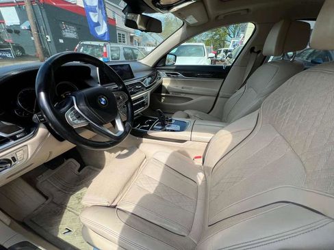 Used 2016 BMW 750i xDrive AWD/4WD image 16