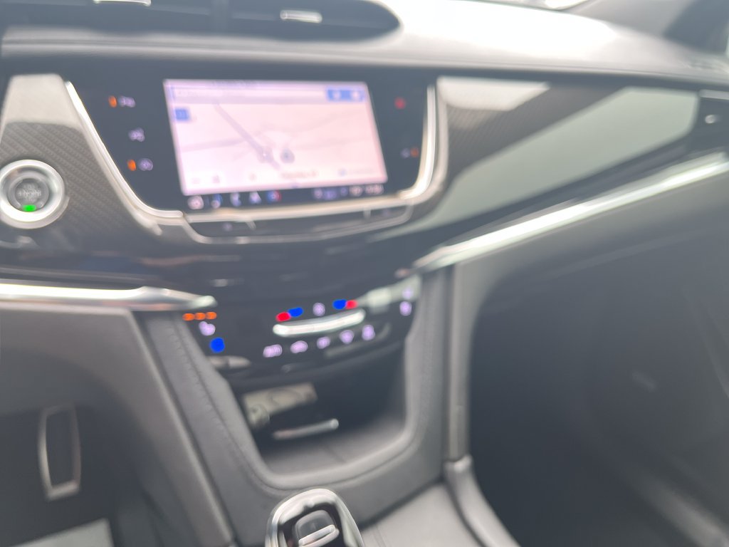 Used 2023 Cadillac XT6 Sport w/ Technology Package AWD/4WD image 18