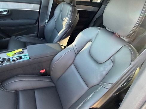 New 2026 Volvo XC90 B6 Ultra w/ Protection Package Premier AWD/4WD image 18