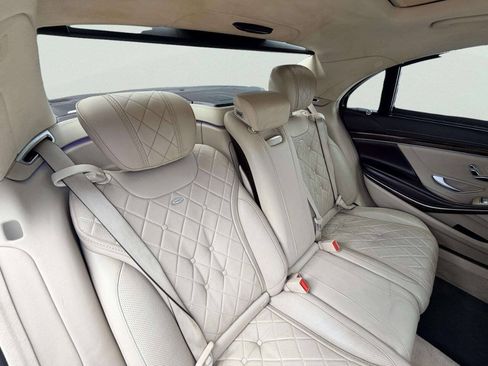 Used 2017 Mercedes-Benz S 550 4MATIC Sedan image 36